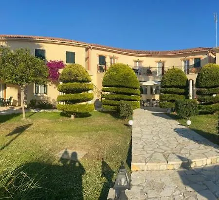 Апарт-отель Elanthi Village
